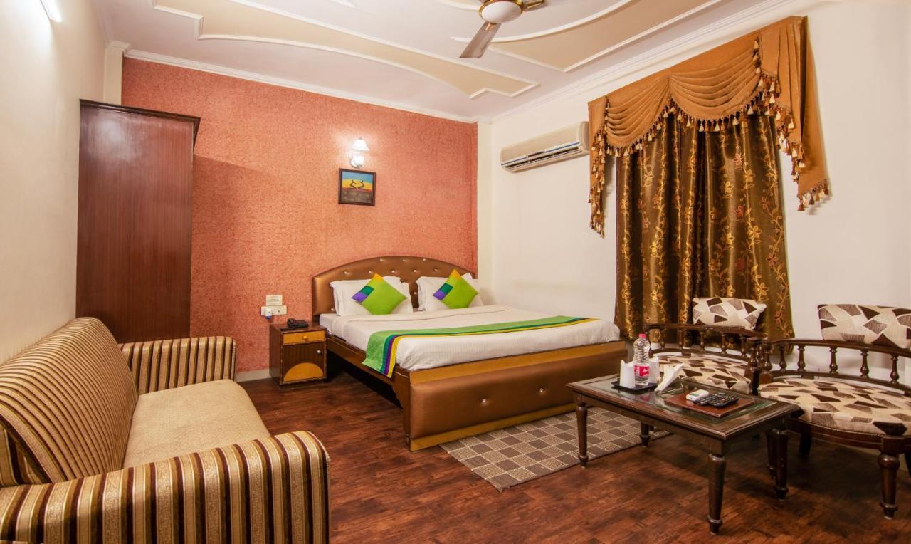Treebo Paras International Delhi  Bagian luar foto