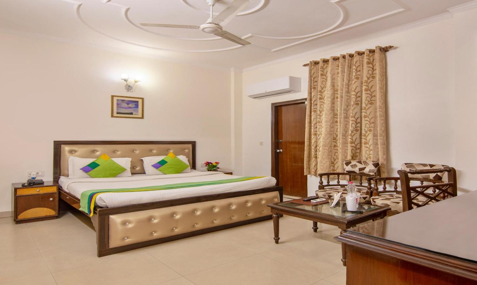 Treebo Paras International Delhi  Bagian luar foto