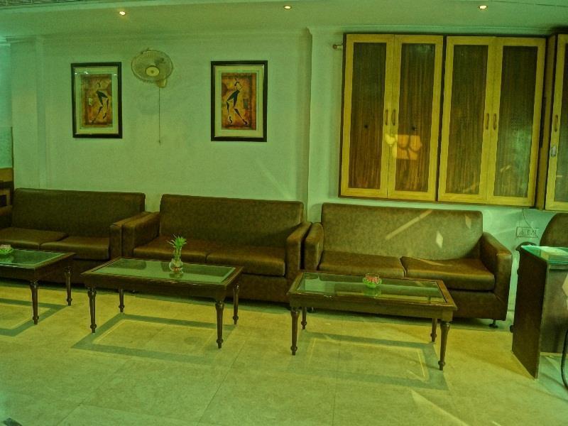Treebo Paras International Delhi  Bagian luar foto