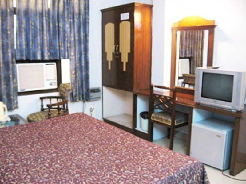 Treebo Paras International Hotel Delhi  Bagian luar foto