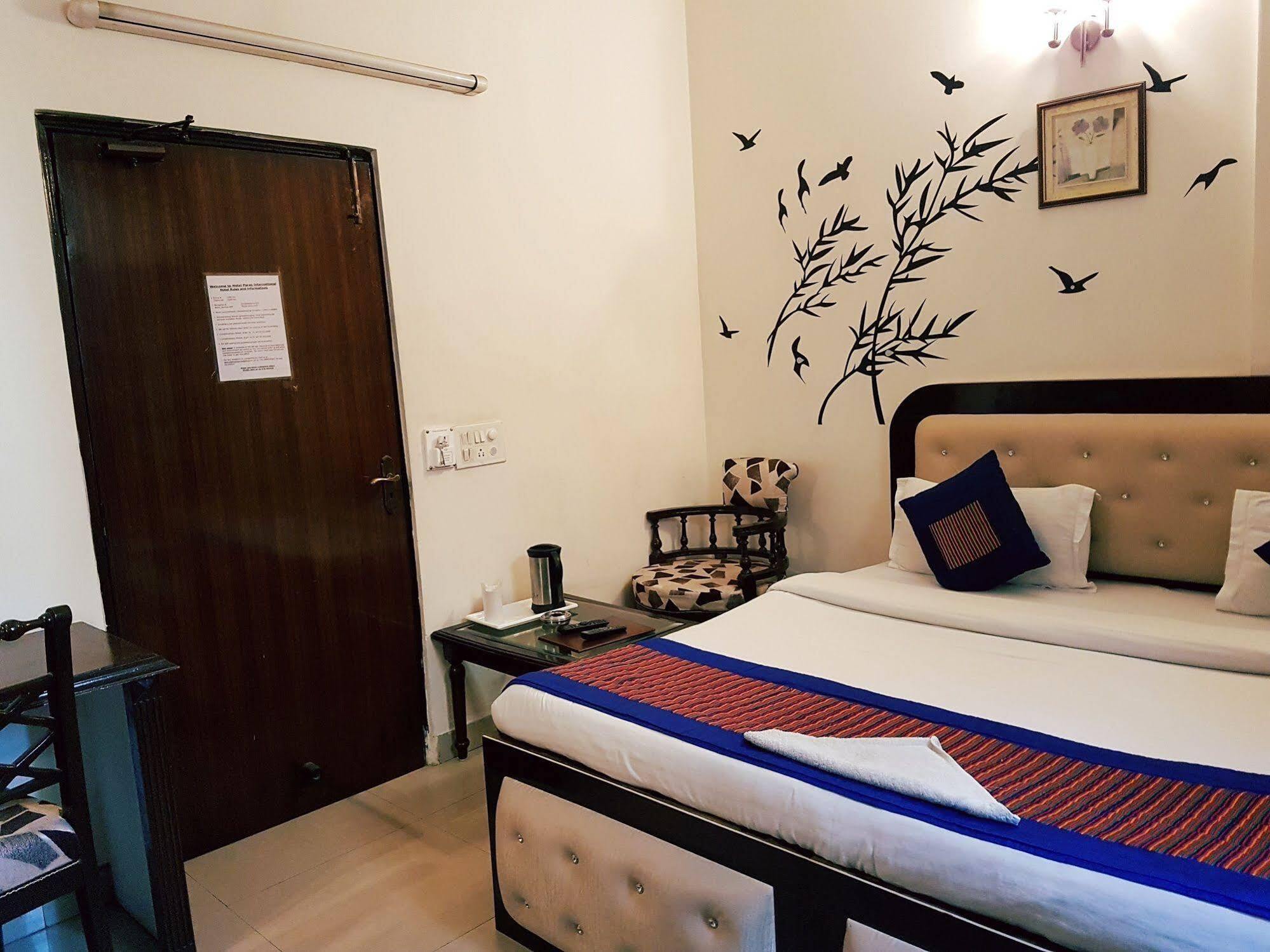 Treebo Paras International Delhi  Bagian luar foto